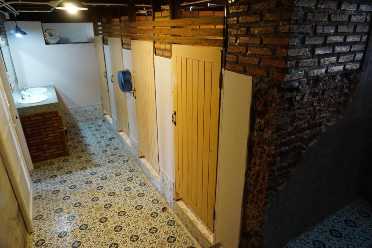 Insight Hostel Chiang Mai Zewnętrze zdjęcie