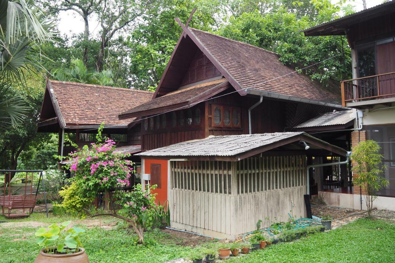 Insight Hostel Chiang Mai Zewnętrze zdjęcie