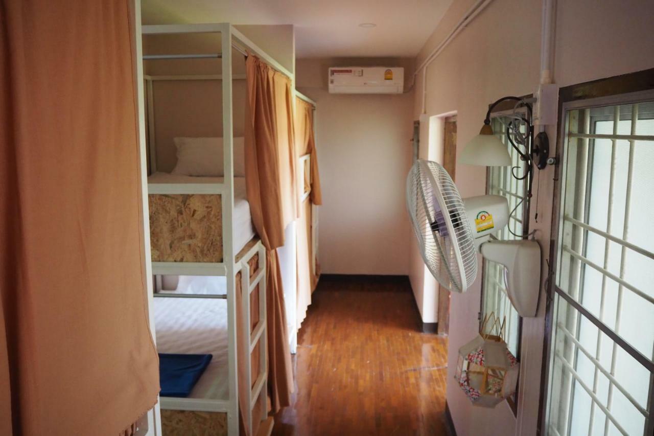 Insight Hostel Chiang Mai Zewnętrze zdjęcie